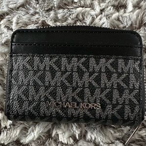 Michael Kors Jet Set Travel MD ZA Card Case -  Black/Silver